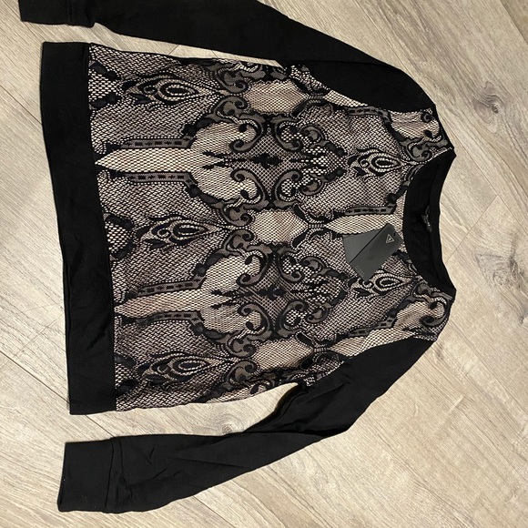 Brand new with tags Guess dress sweater - Picture 3 of 4